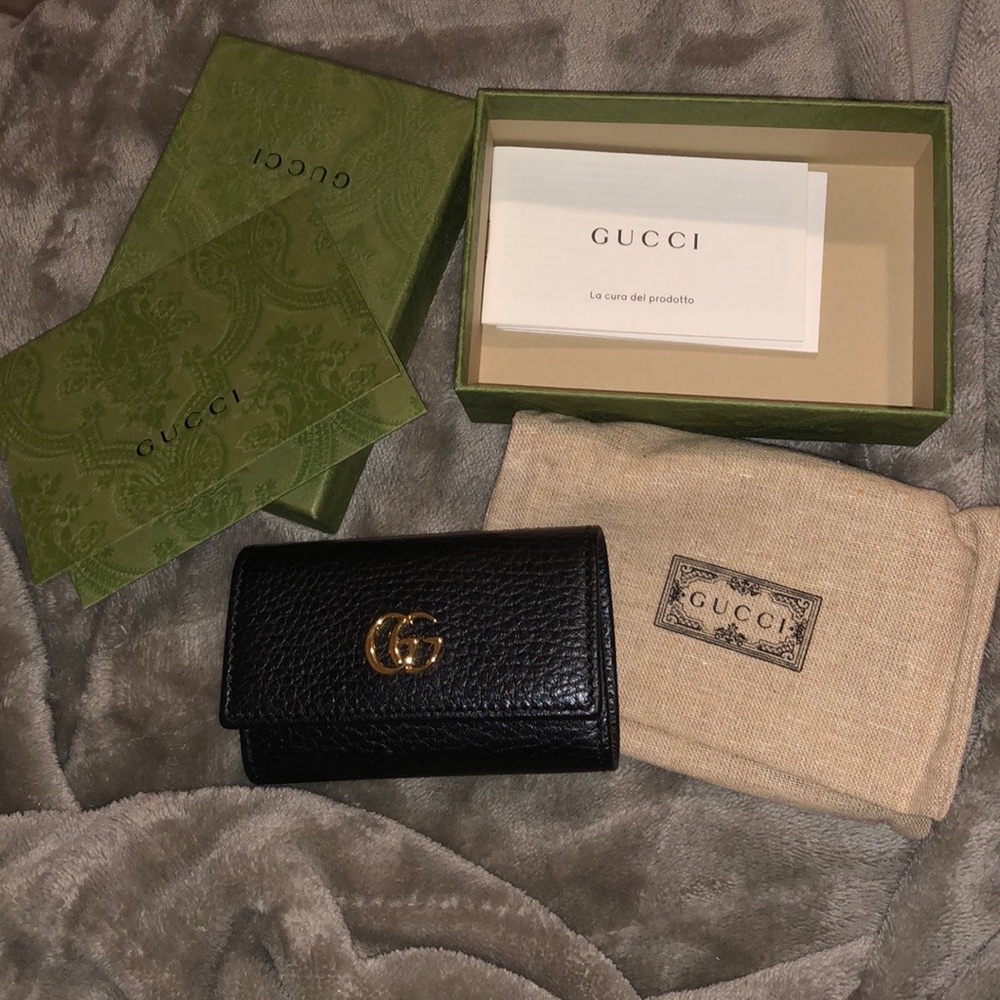 GG Marmont leather 6 key case